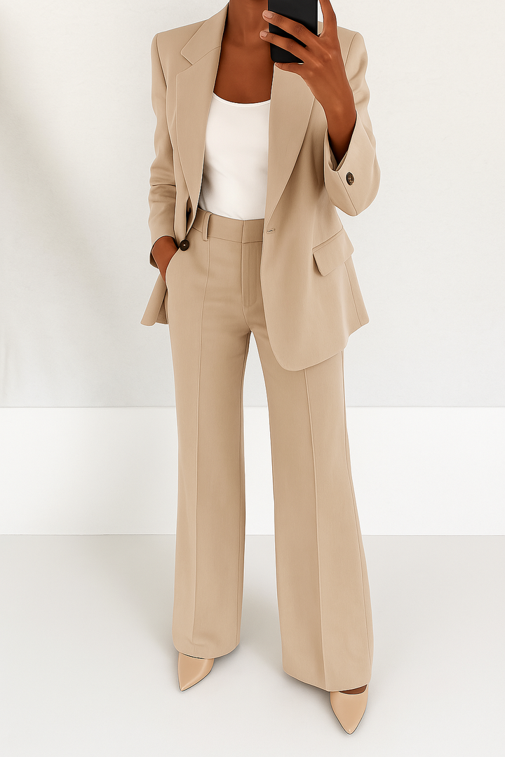 Women's Tailored Blazer and Pants Suit